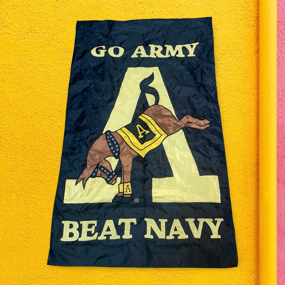 Go Army Beat Navy Vintage Flag West Point Black Knights Mule House Banner